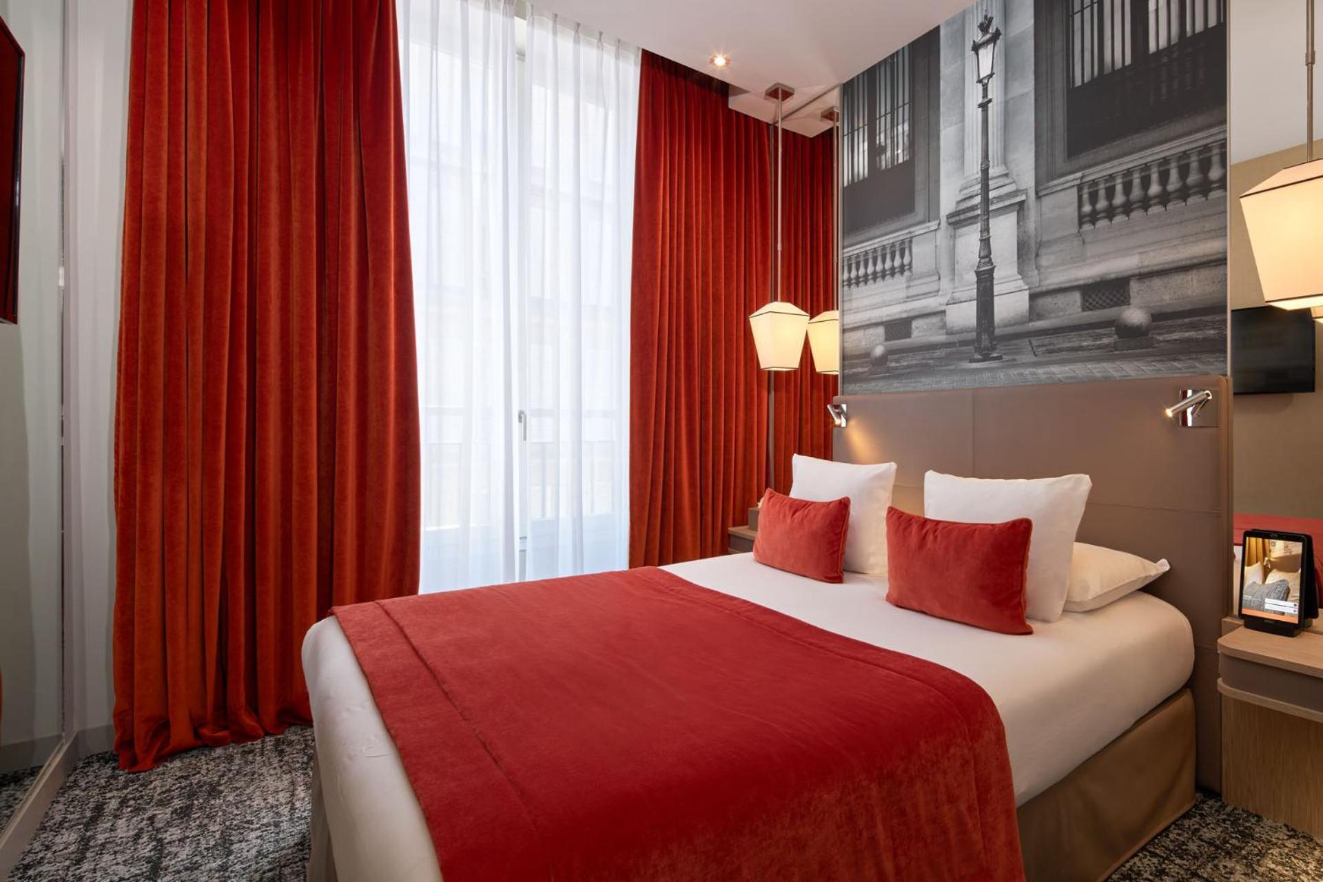 La Lanterne & By Timhotel
