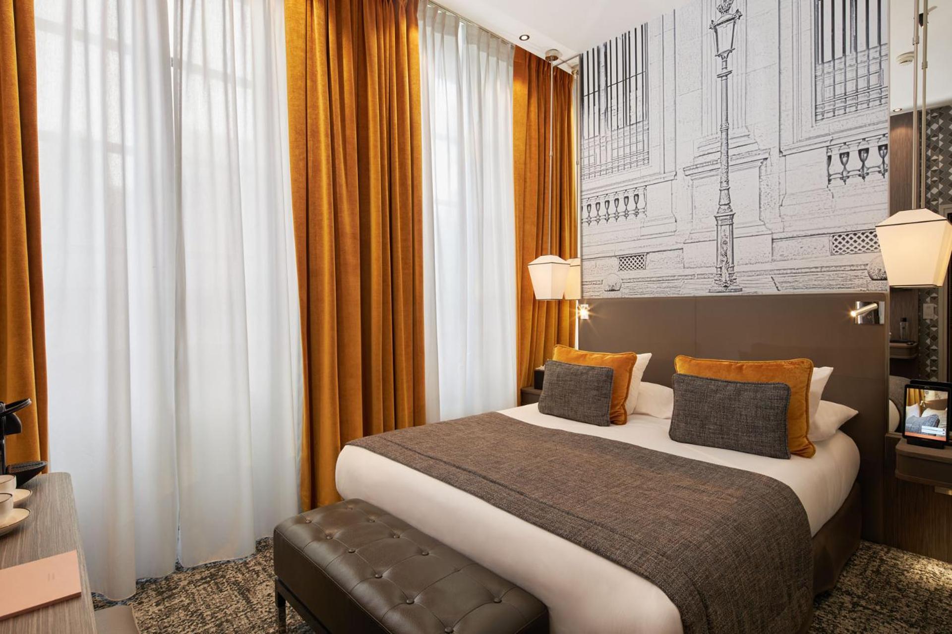 La Lanterne & By Timhotel