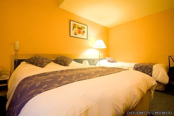 Hotel Champerret Heliopolis Paris