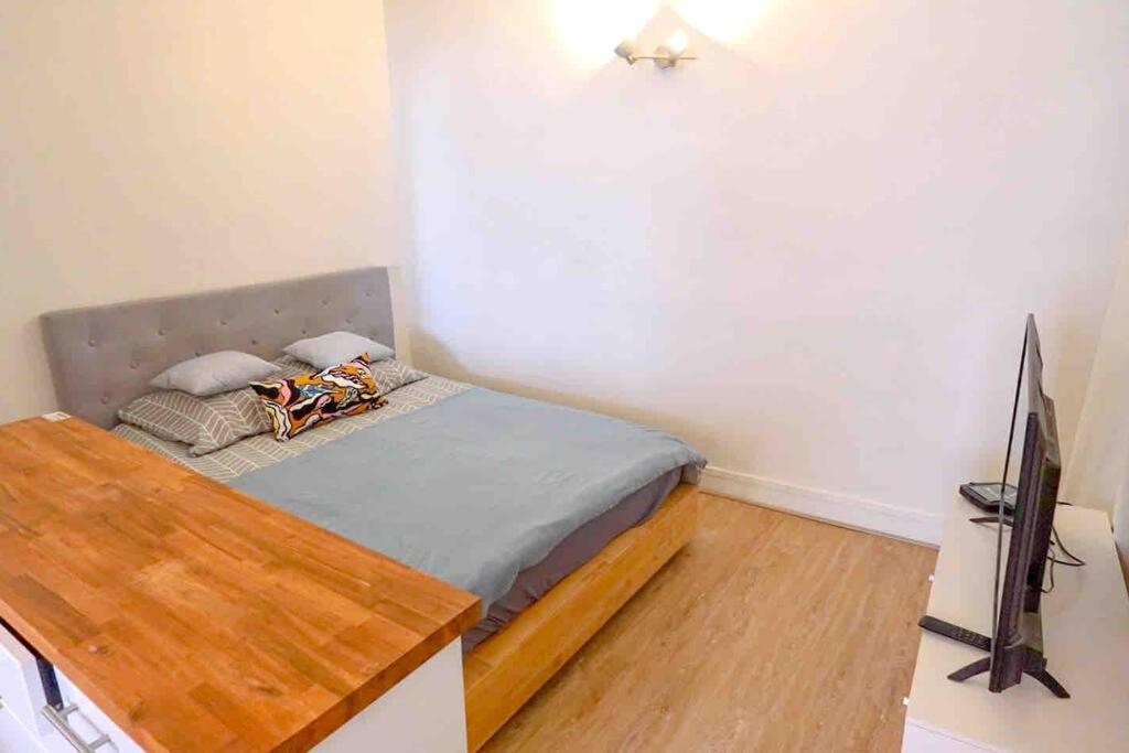 Cozy Studio@place Des Vosges Apartment *