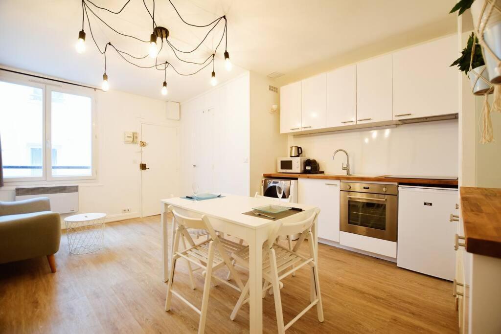 Apartment Cozy Studio@place Des Vosges *