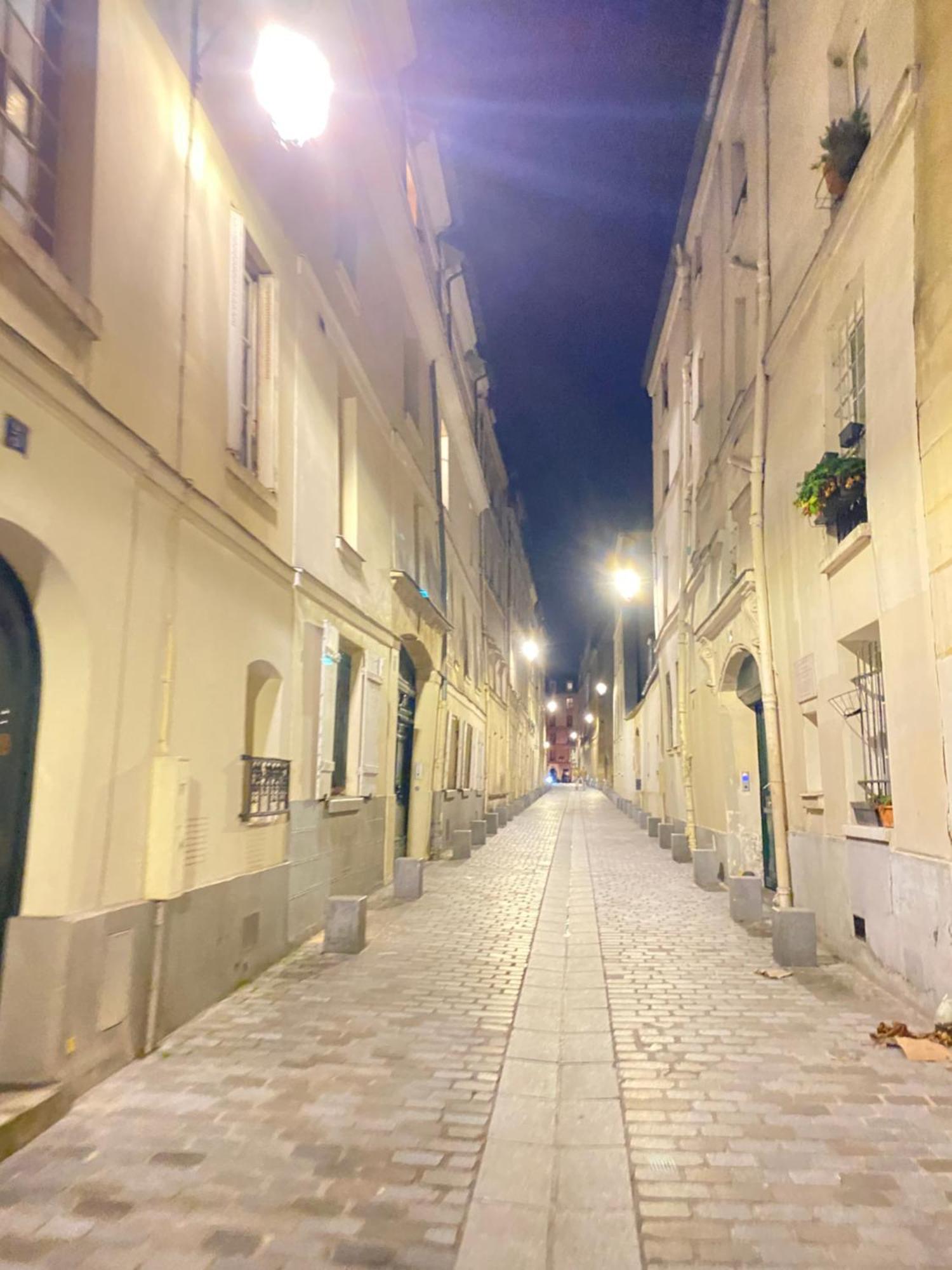 Chic 2 Bedrooms Phantheon Notre Dame Apartment *