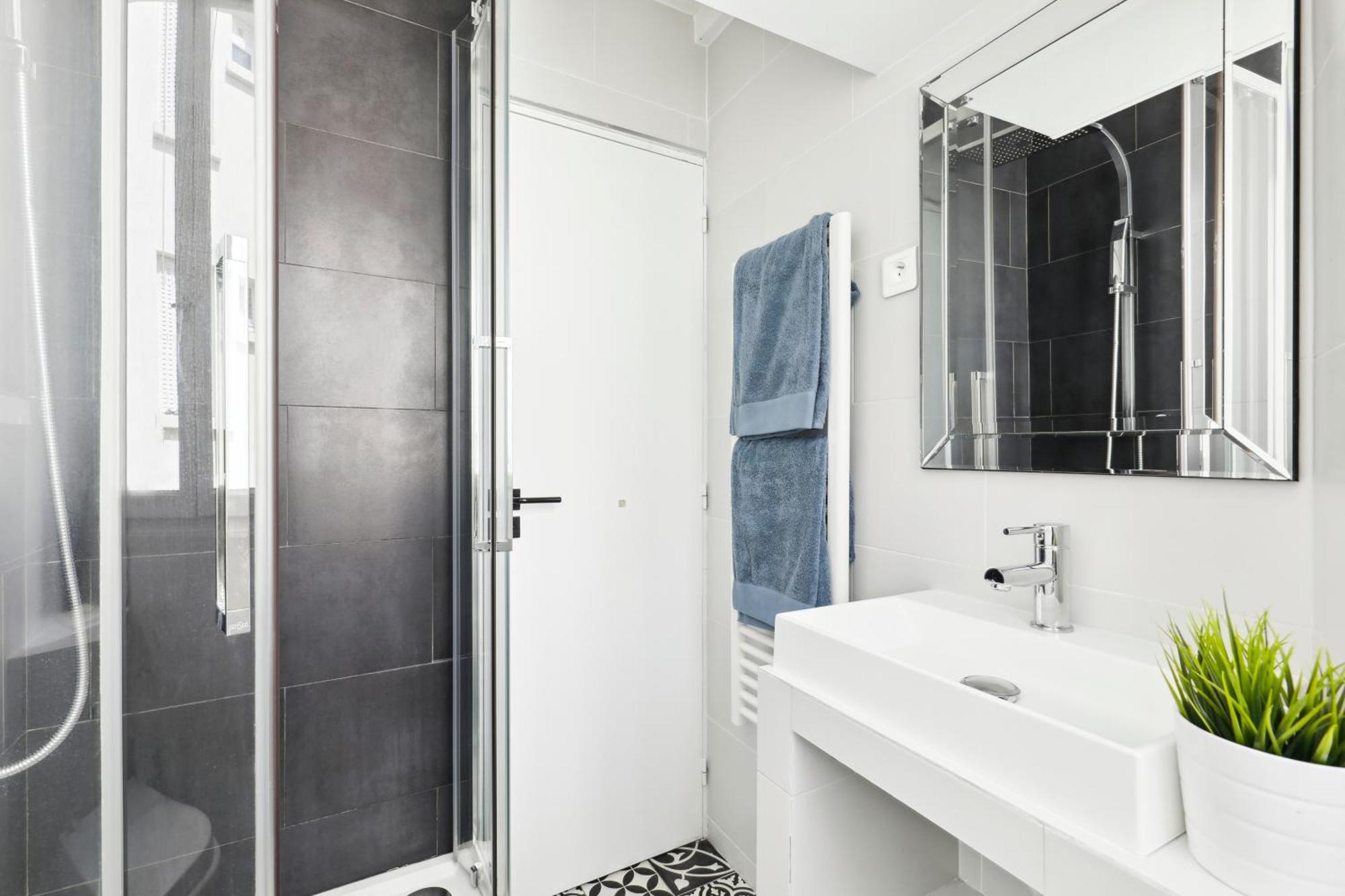 Apartment Lovely Floor Near Montmartre