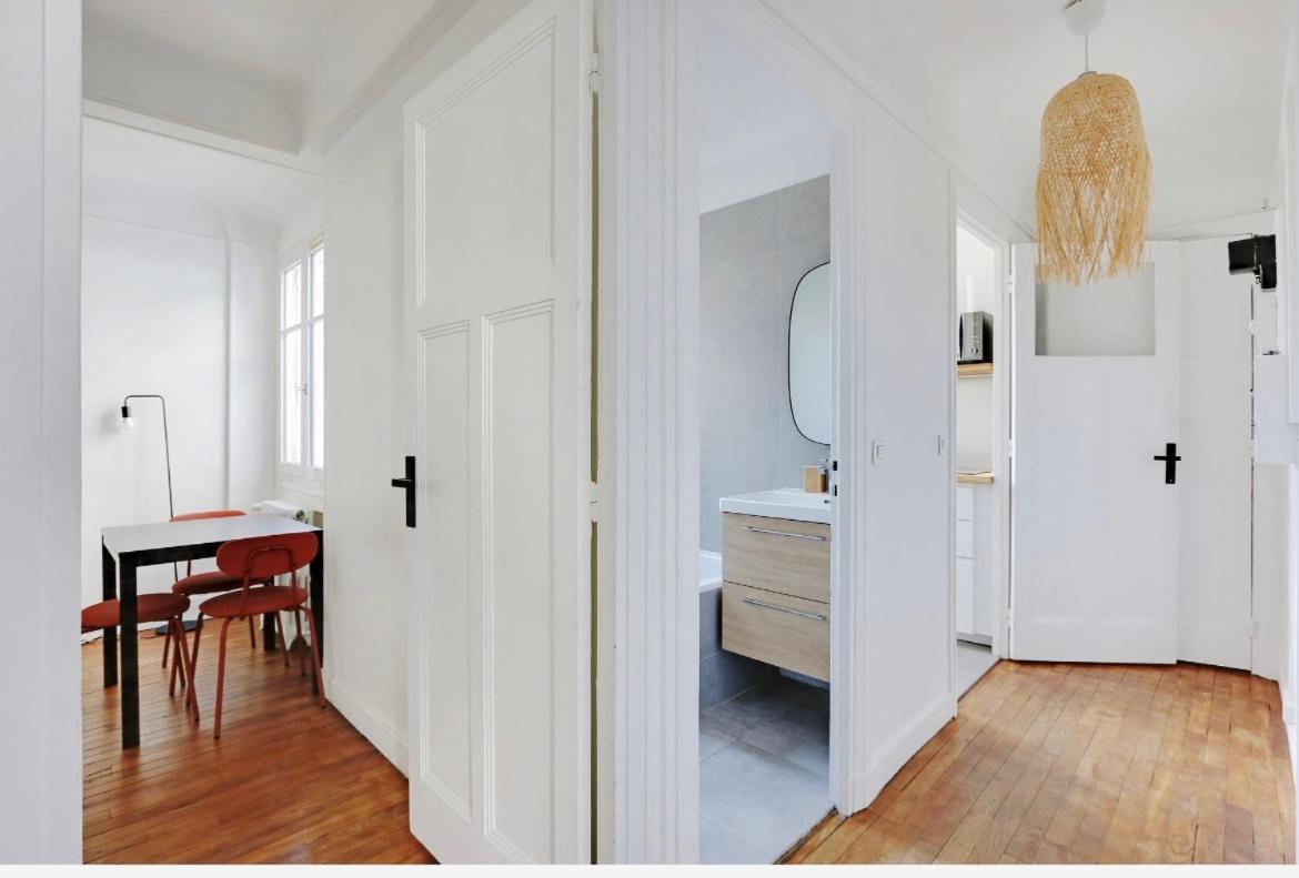 Appartement, Coeur Des Batignolles Montmartre Paris