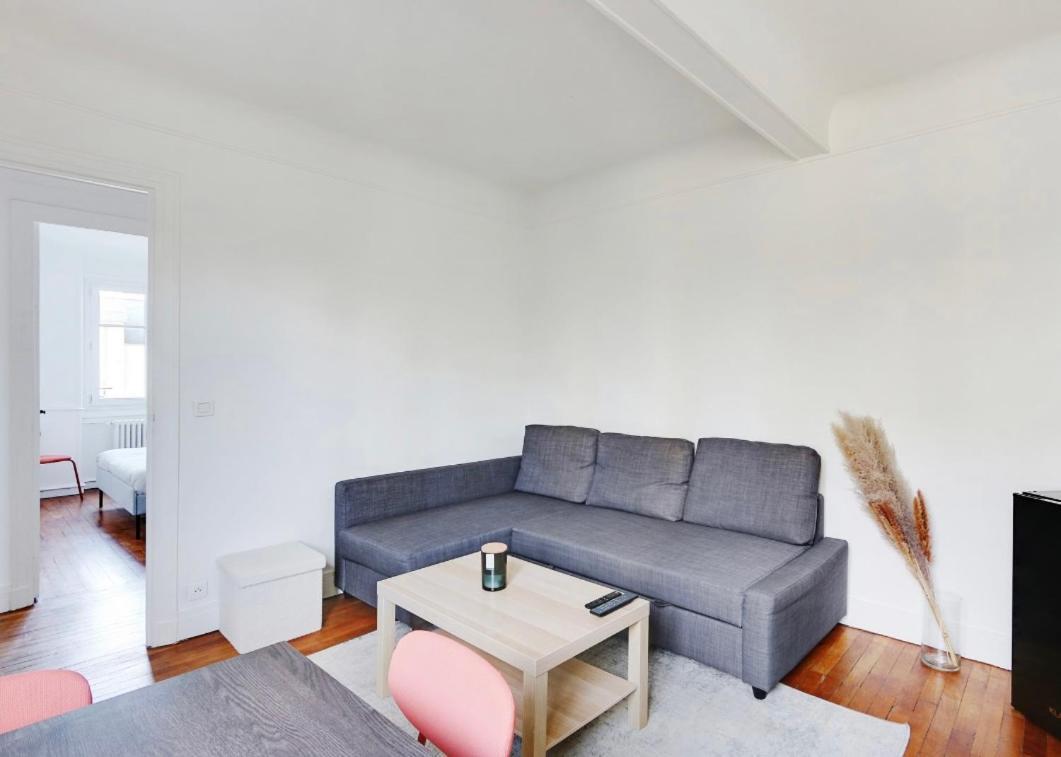 Appartement, Coeur Des Batignolles Montmartre * Paris