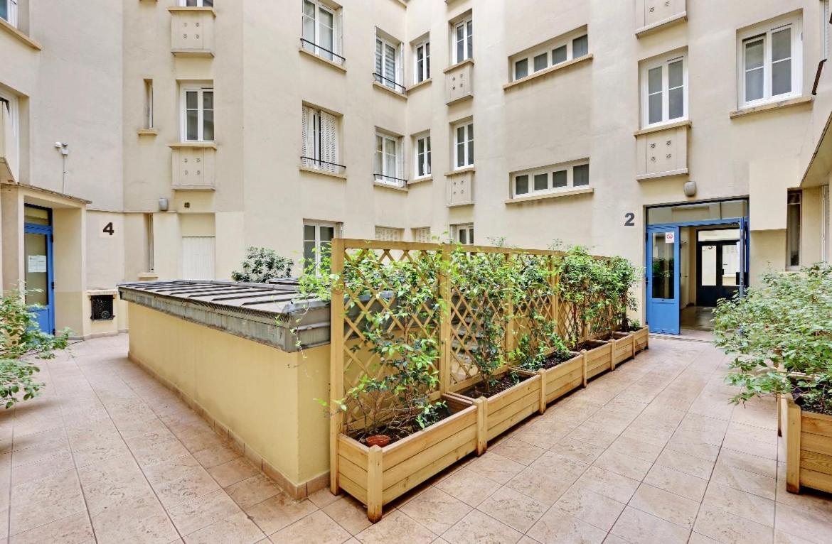 Appartement, Coeur Des Batignolles Montmartre Appartement Paris
