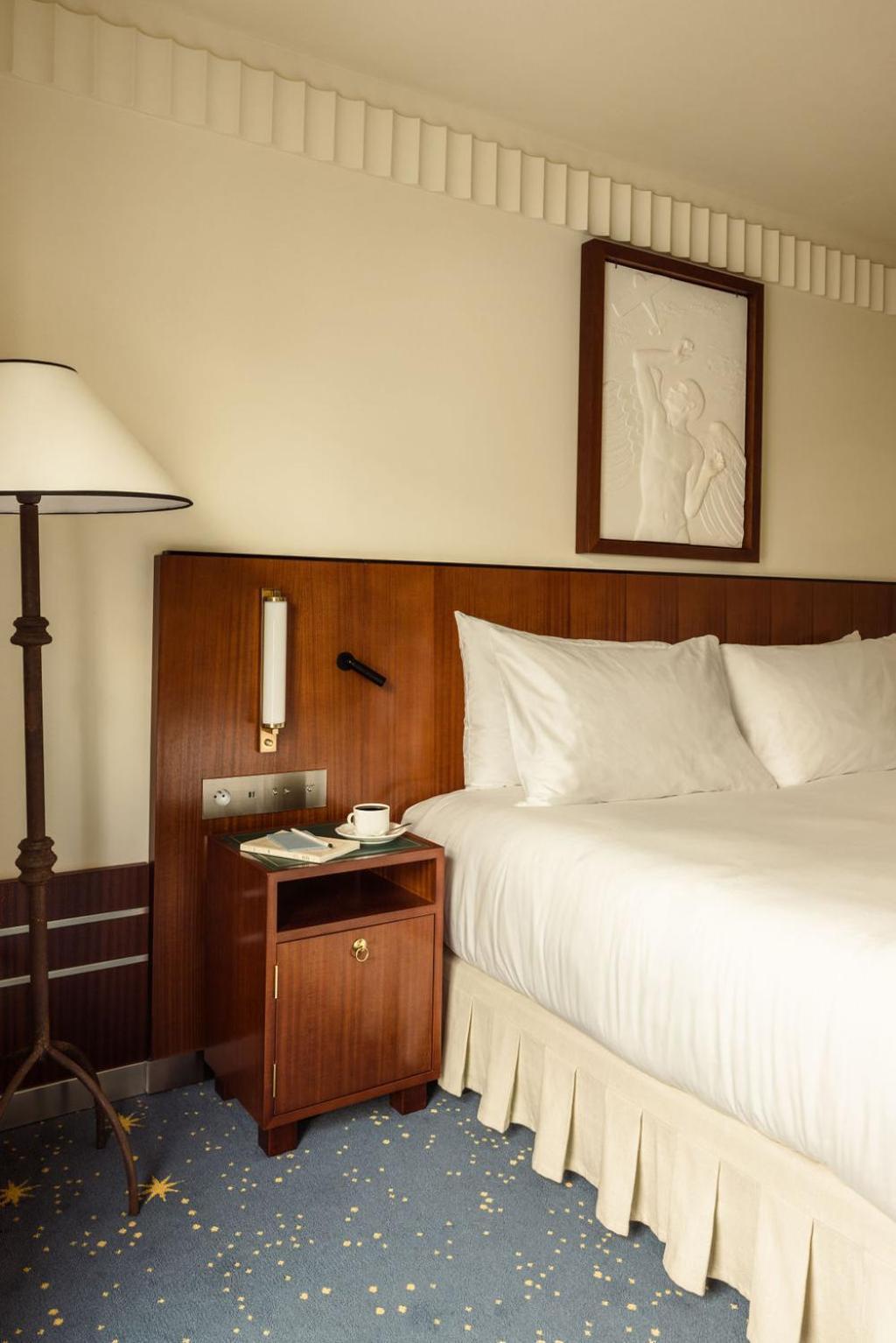 Hotel Saint Germain Des Prés 4*