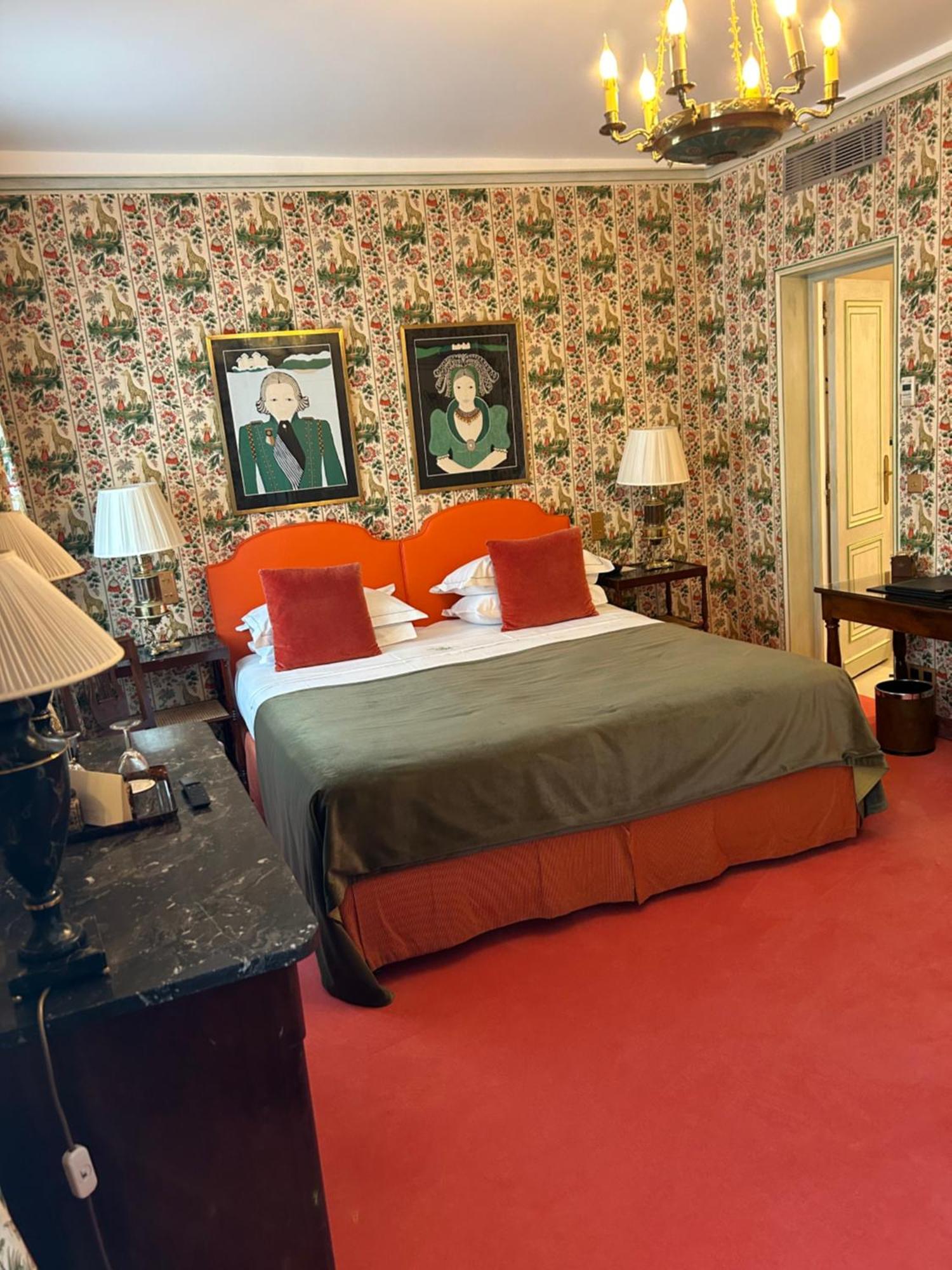 Hotel Duc De St-simon 4*