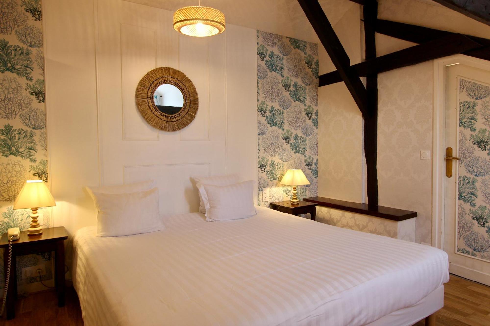 Hotel De La Bretonnerie 3*