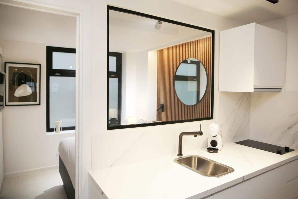 Appartement Amelot 2- Spacieux Et Lumineux- 3p- 11 Paris