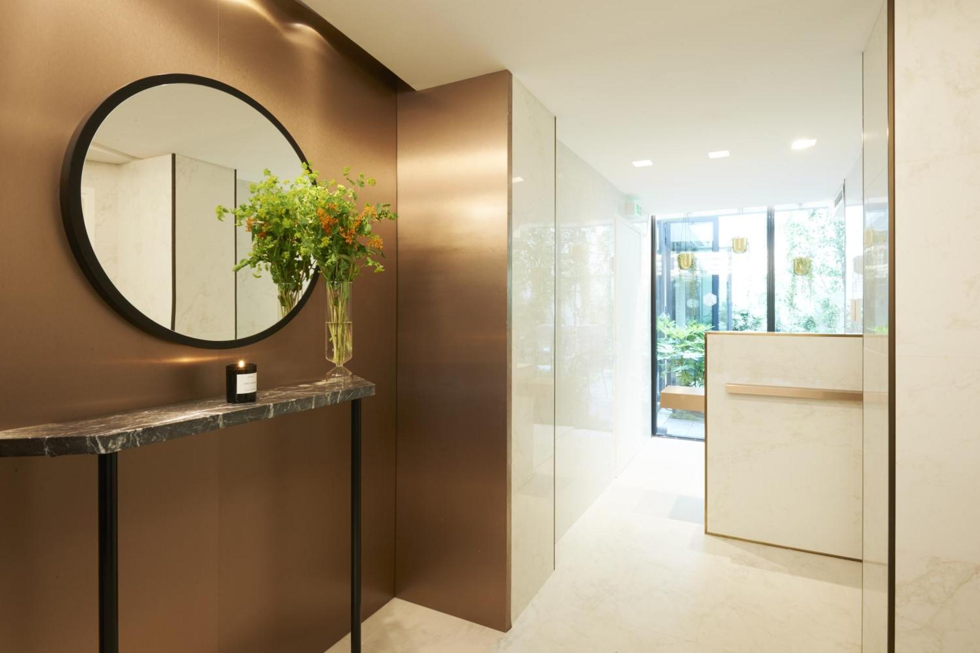 Perpetual Elysee Montaigne Hotel Paris