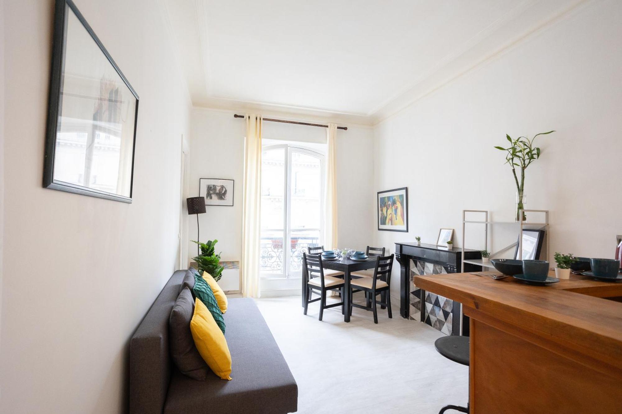 Luxury Parisian Notre Dame Saint Germain Des Pres Apartment *