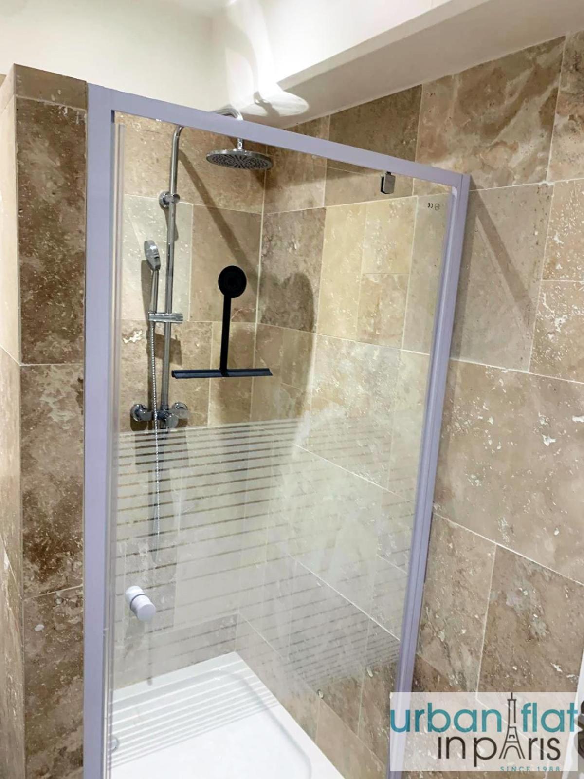Urban Flat 167 - Luxury 1 Bedroom Flat In *