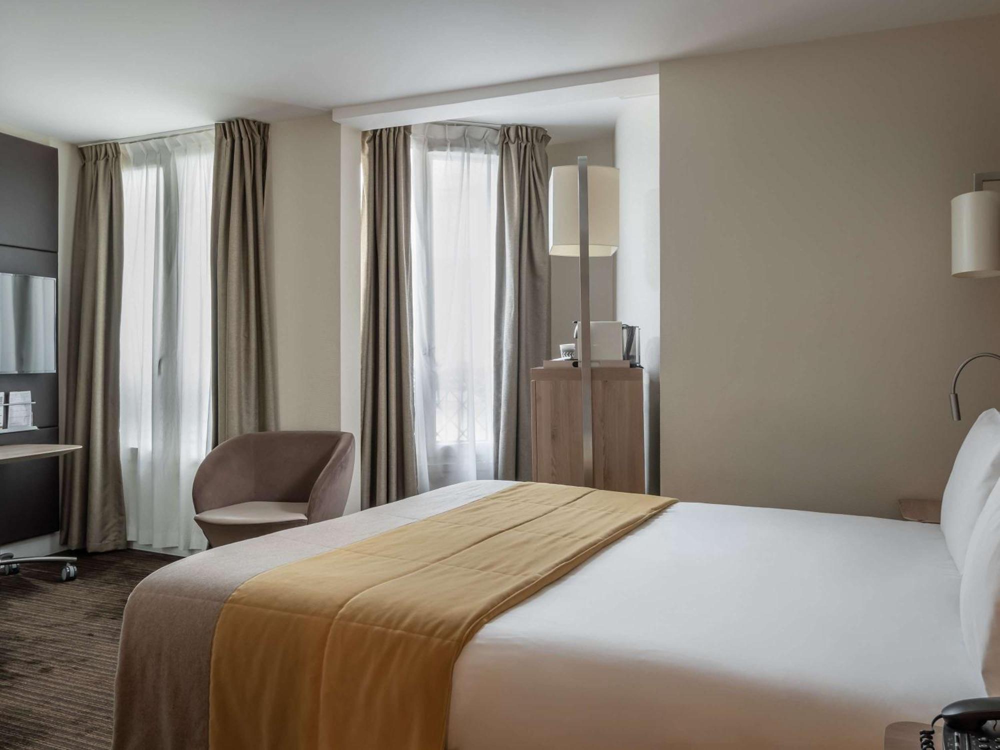 Hotel Mercure Pigalle Sacre Coeur 4*