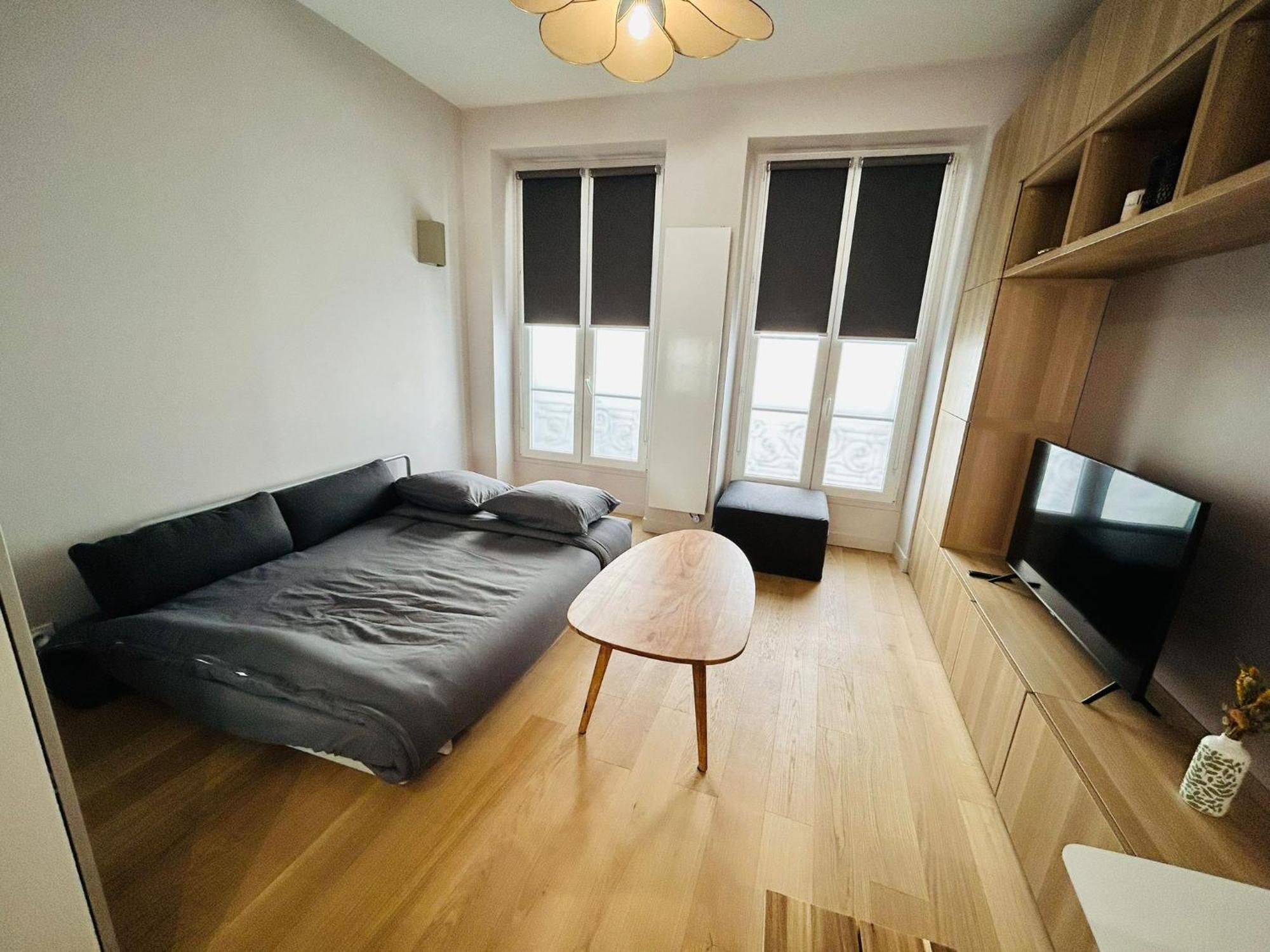 Enghien - New Studio Fully Furnished
