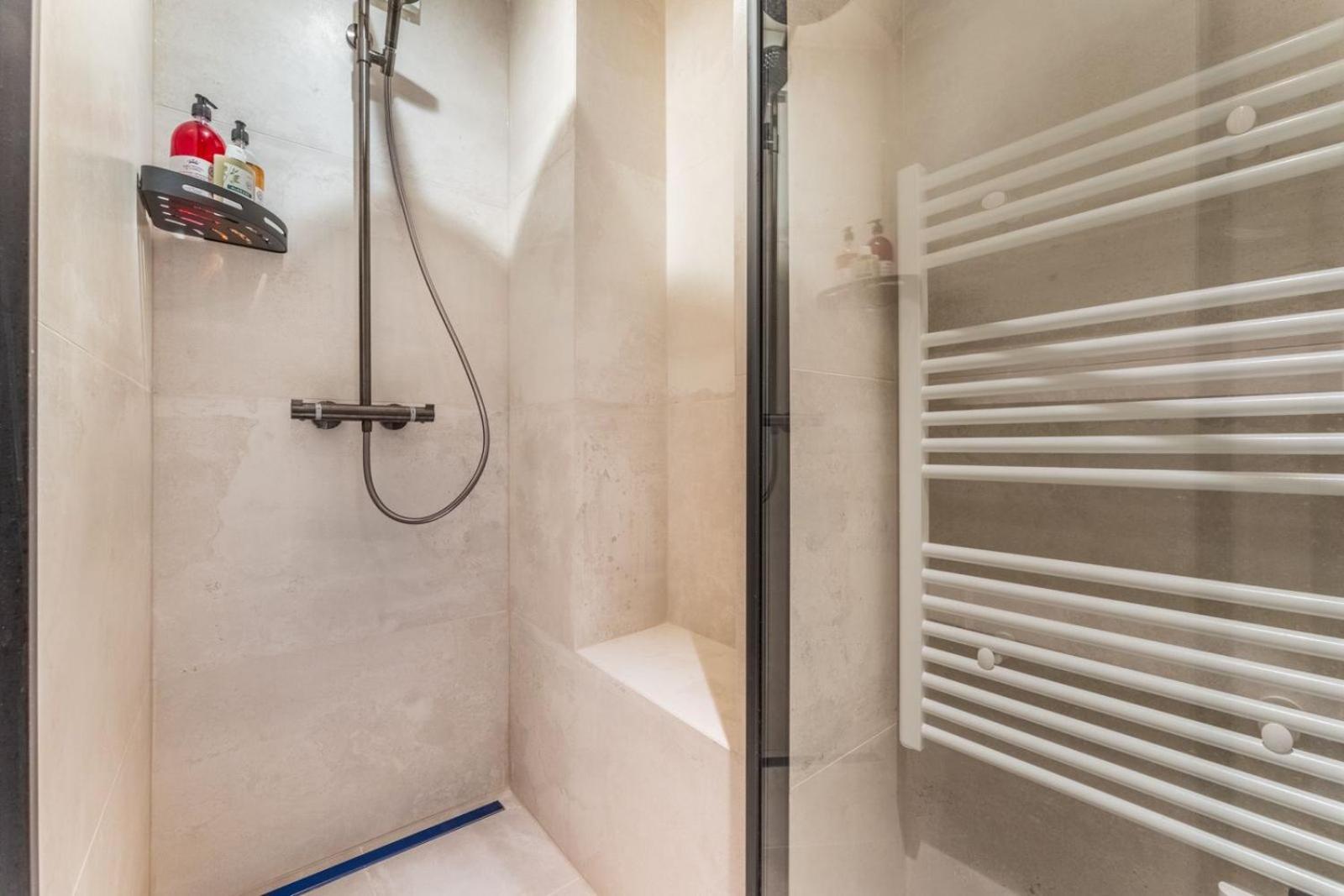 Appartement Luxurious In Center Of *