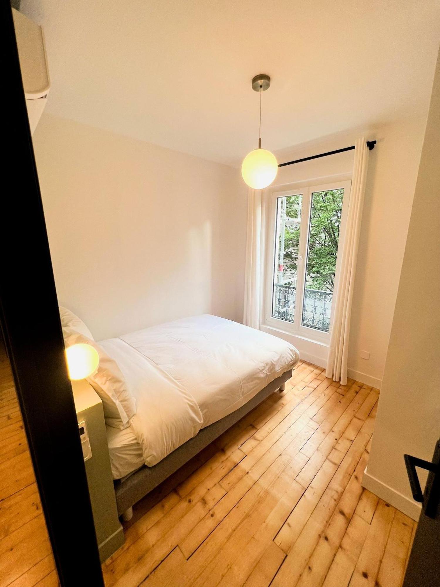 Apartment Pere Lachaise Paris