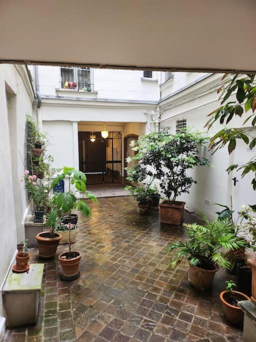 Entier 2p Appartement Paris