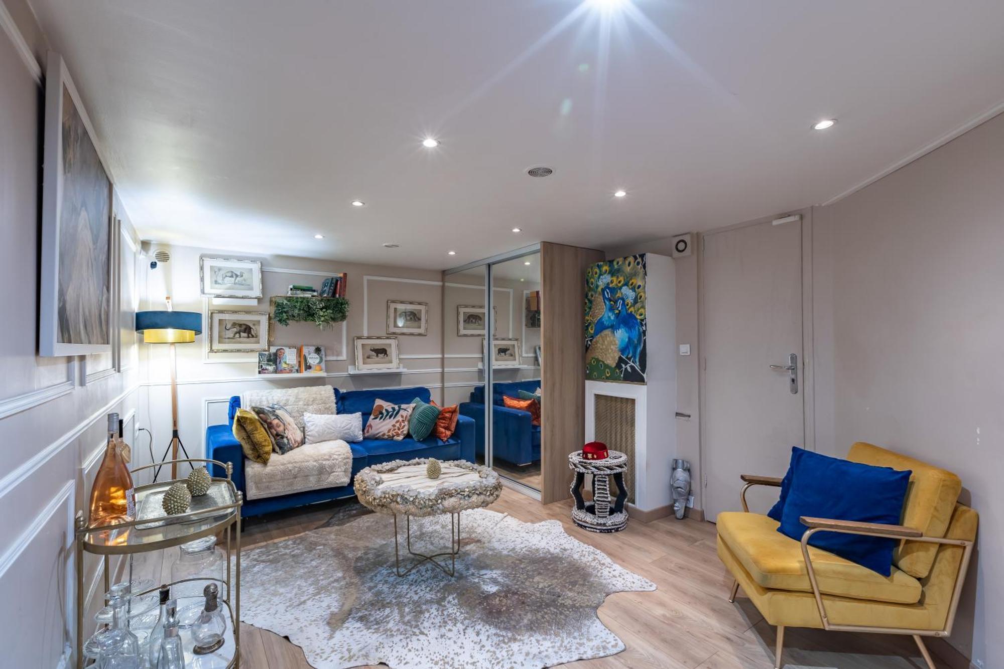Romanctic Loft Near Eiffel Tower