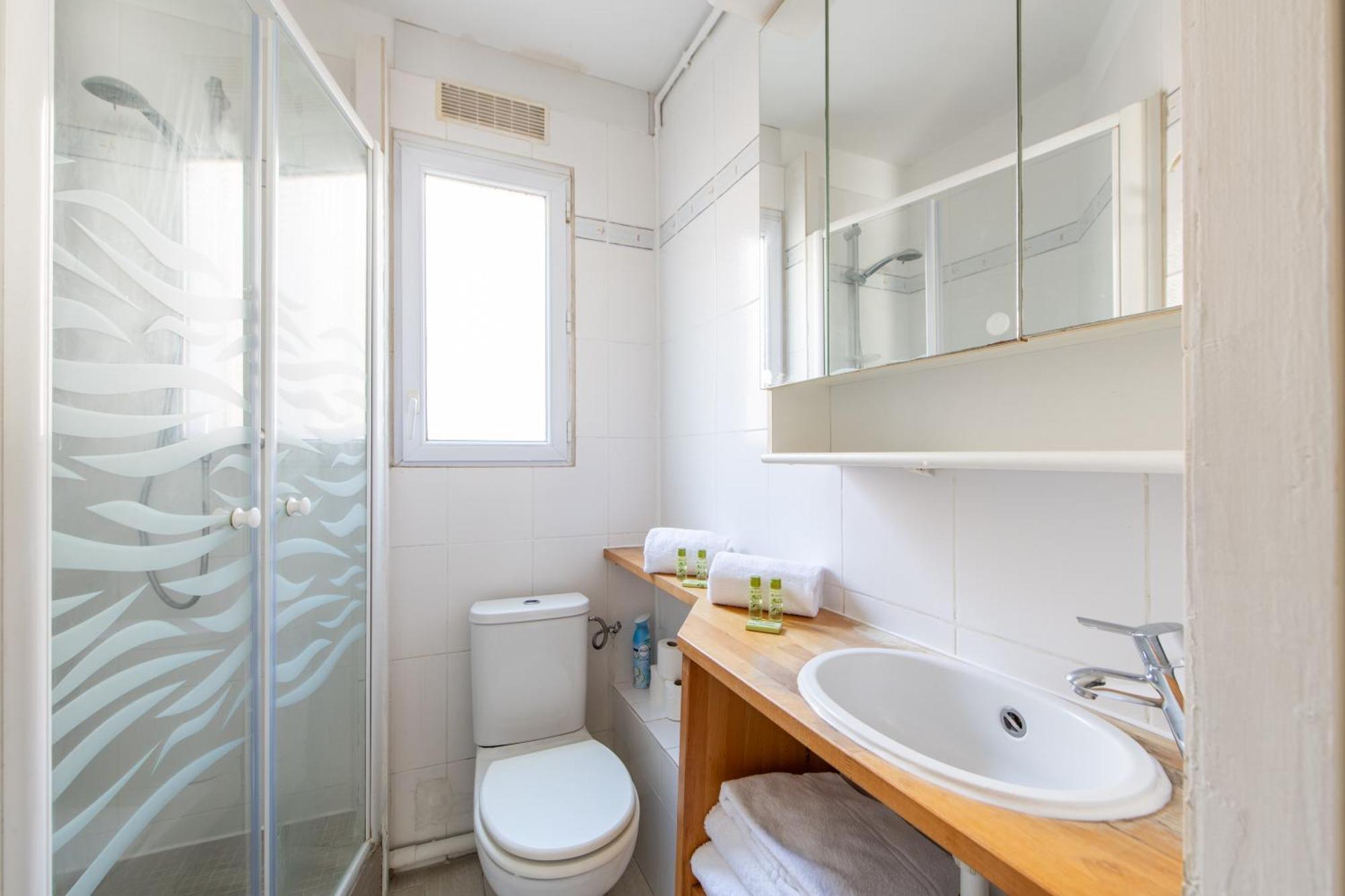 1 Bedroom Ideally Located Only 1 Minute To The Metro In Montmartre Neighbourhood Apartment Paris