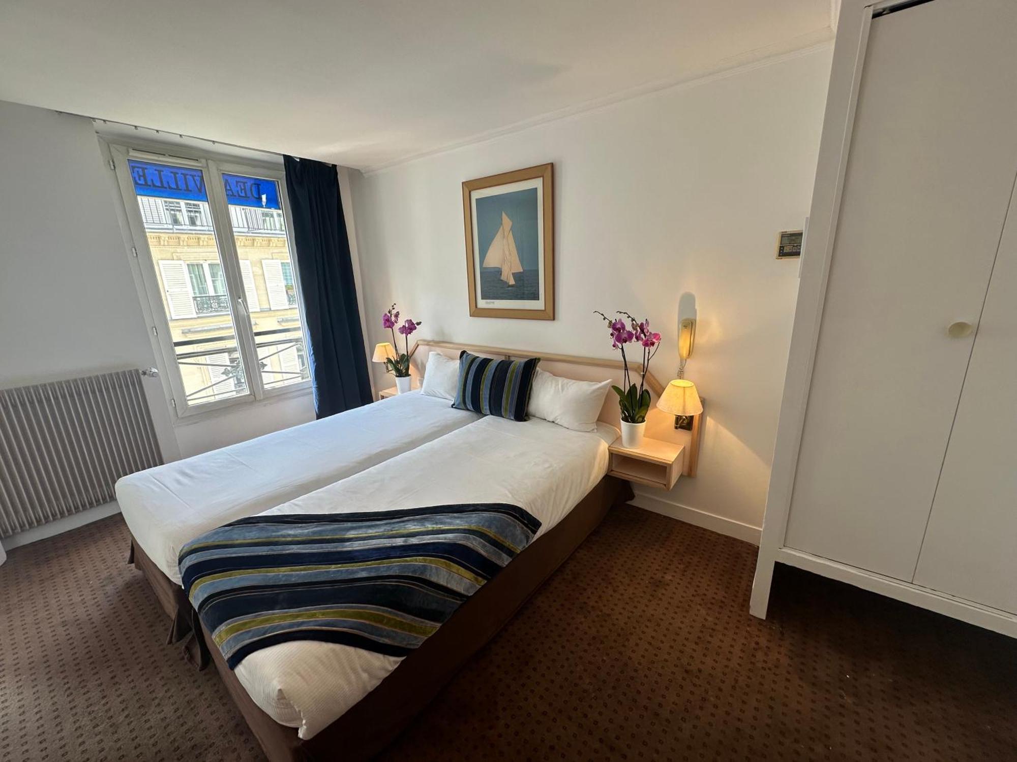 Hotel Opera Deauville 3*