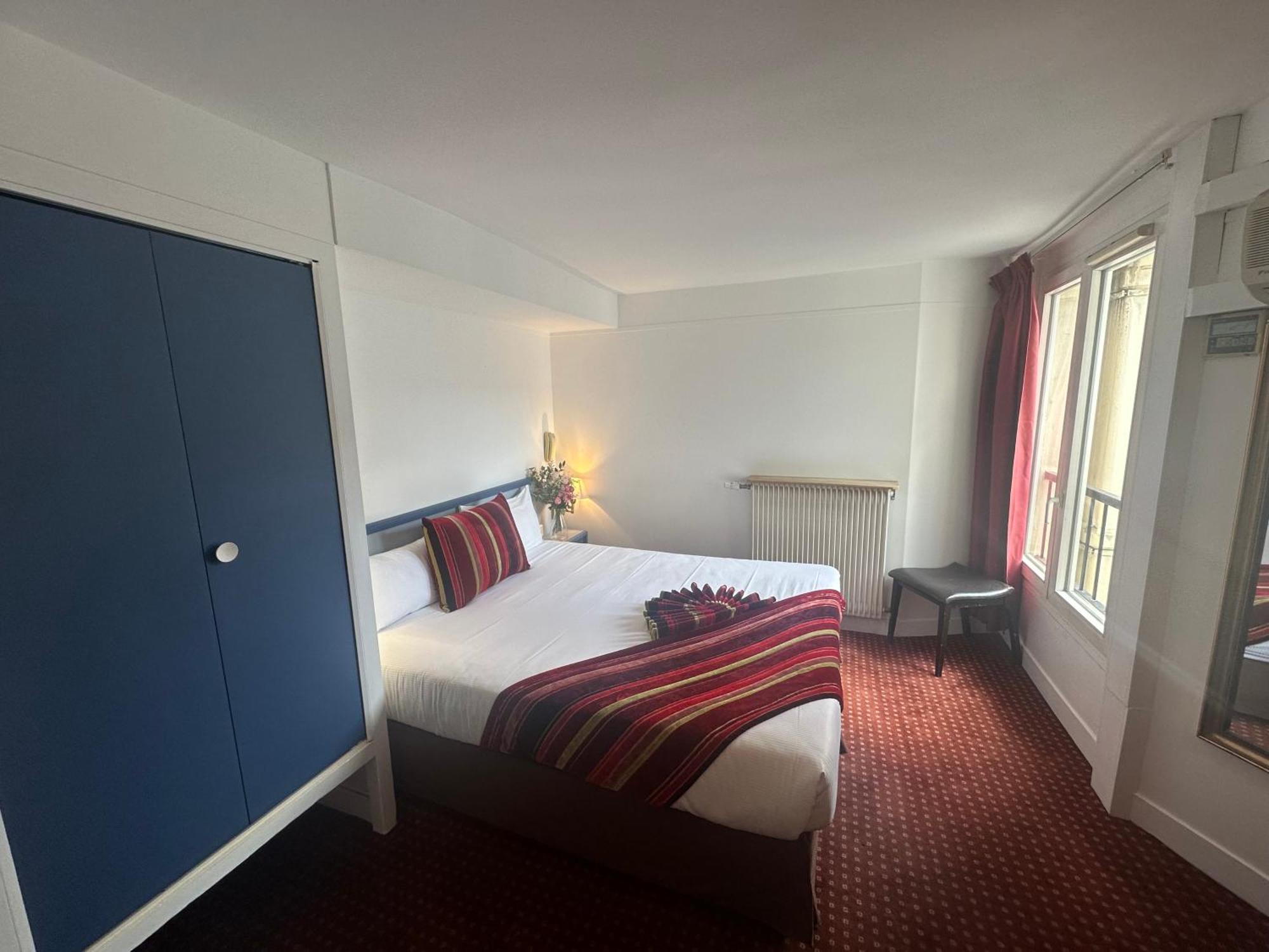 Hotel Opera Deauville 3*