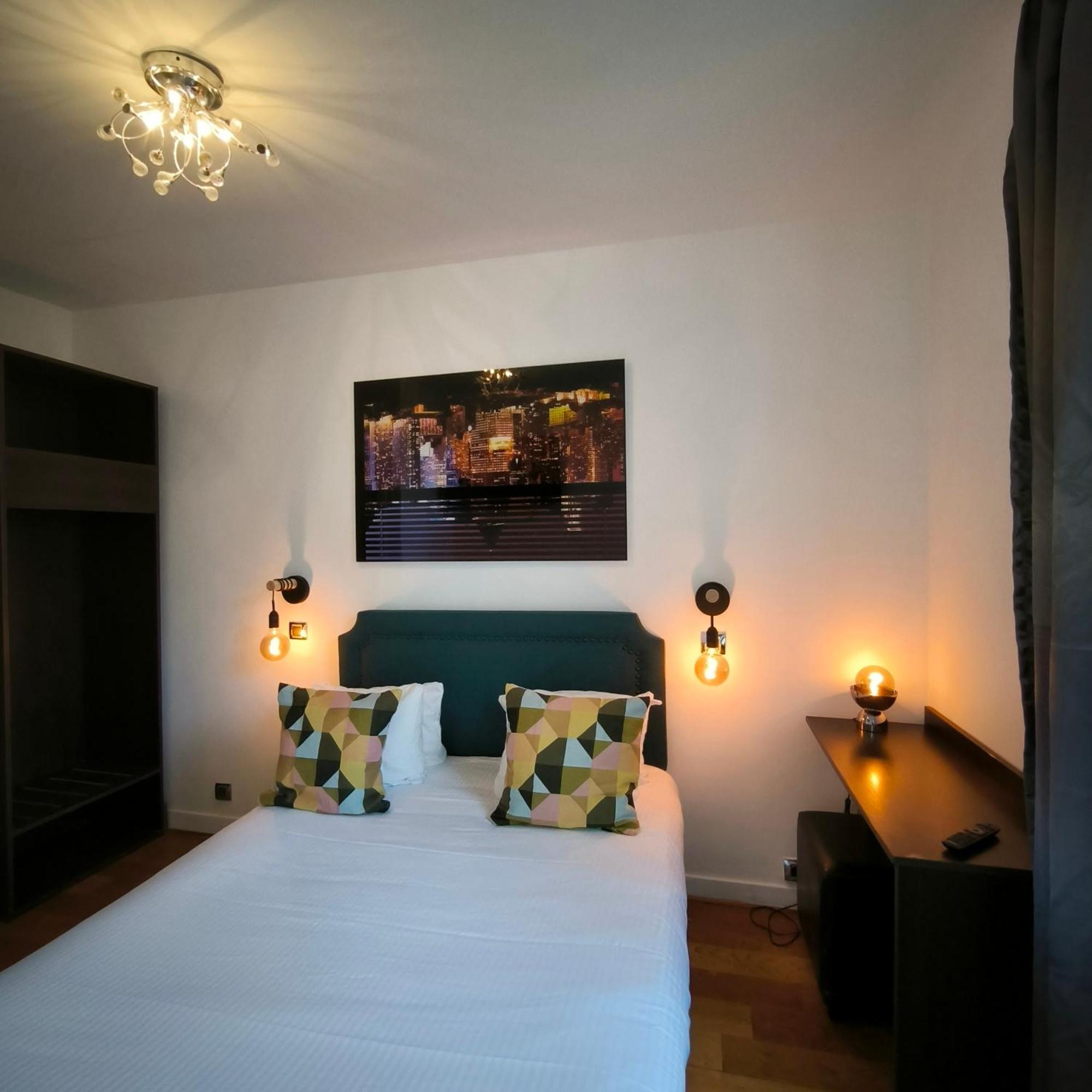 Hotel Le Twelve Paris