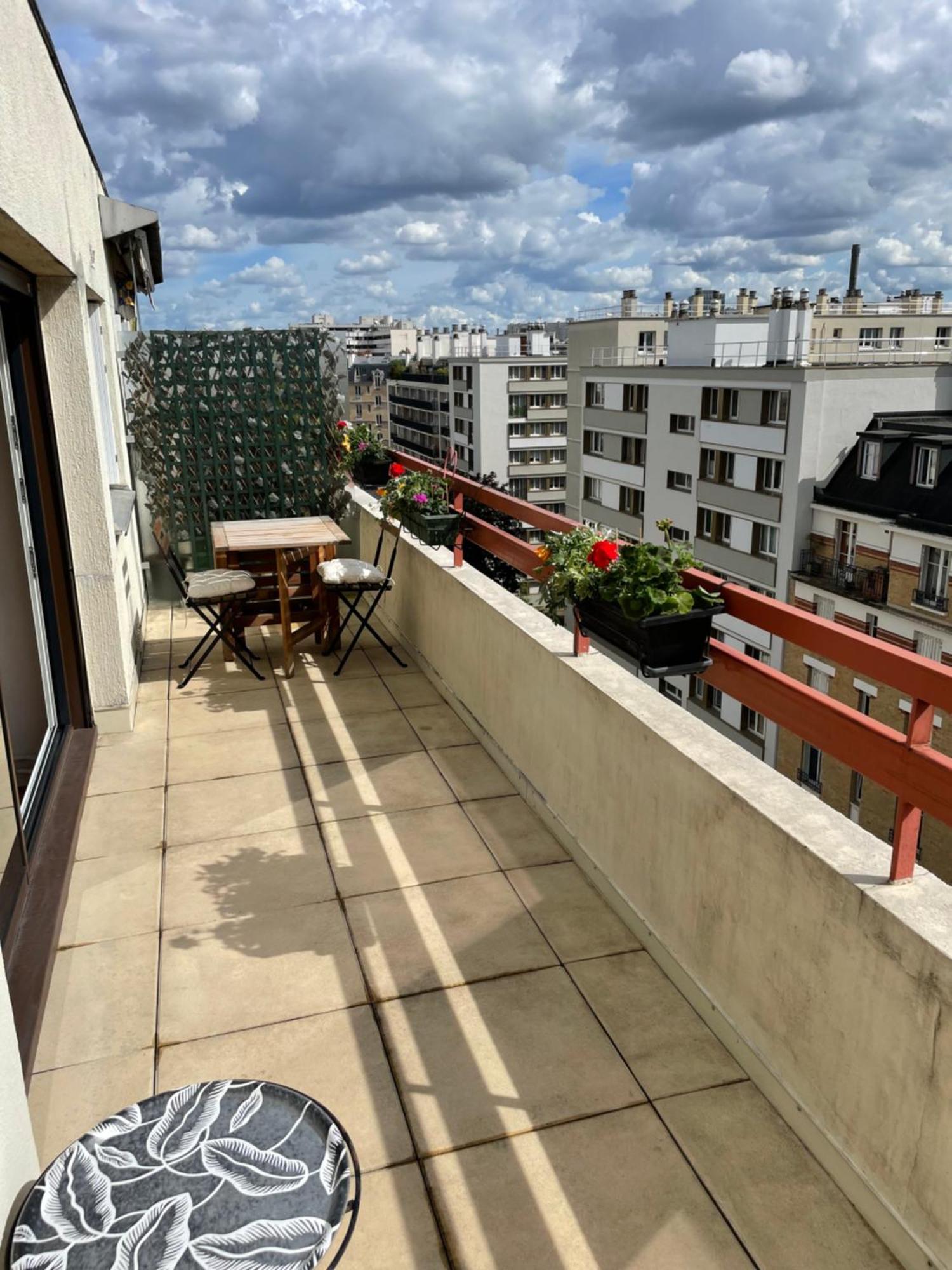 Apartment F8 - Terrace Paris's View, Eiffel Tower Area Paris