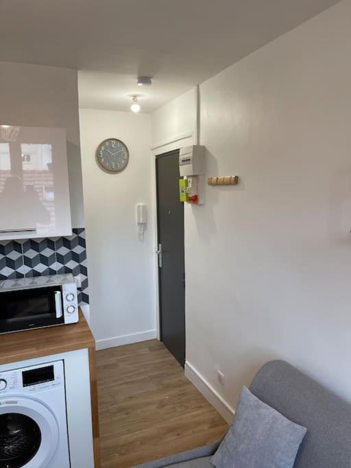 Pied A Terre A Apartment Paris