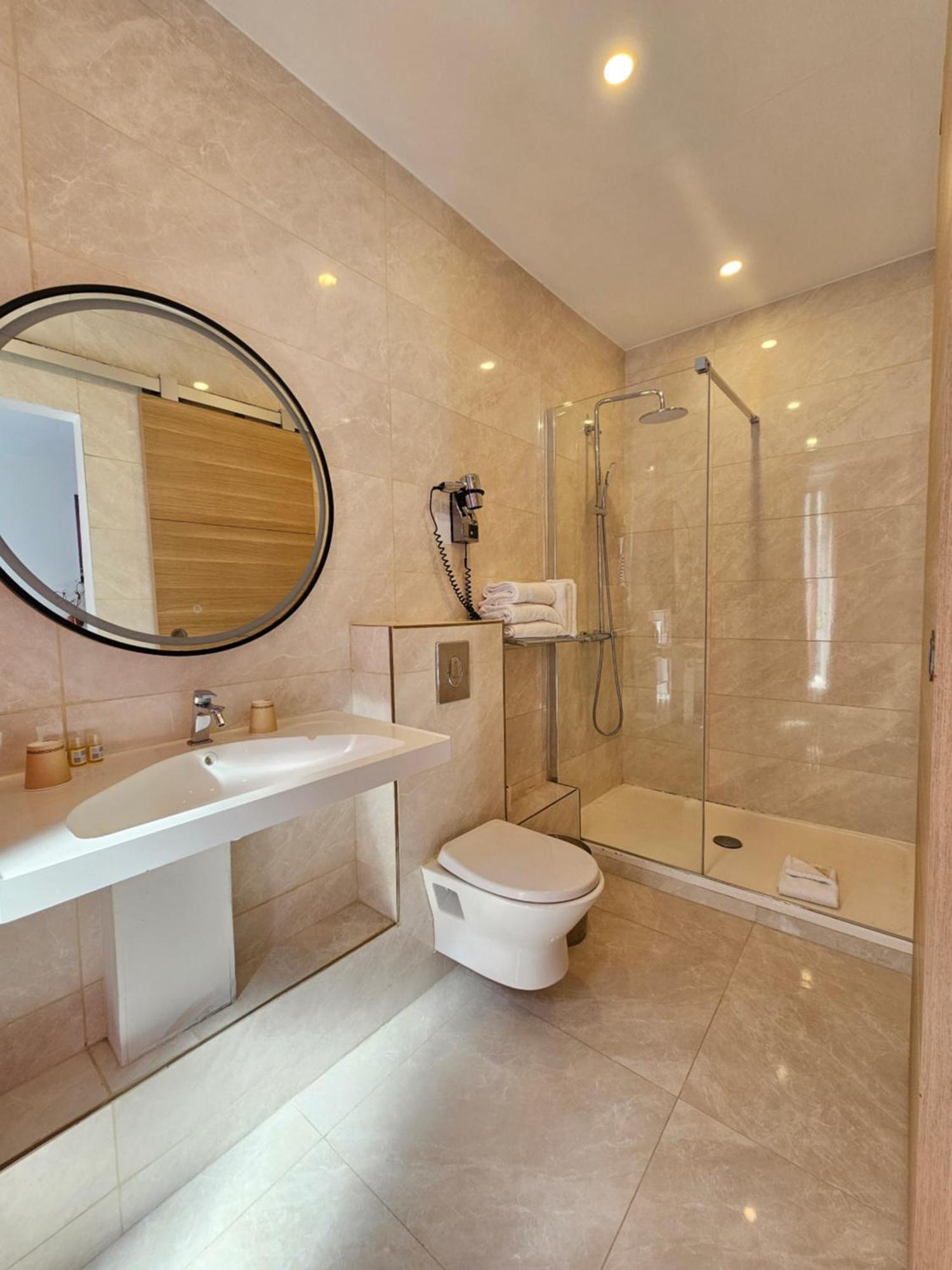 Le Twelve Hotel Paris