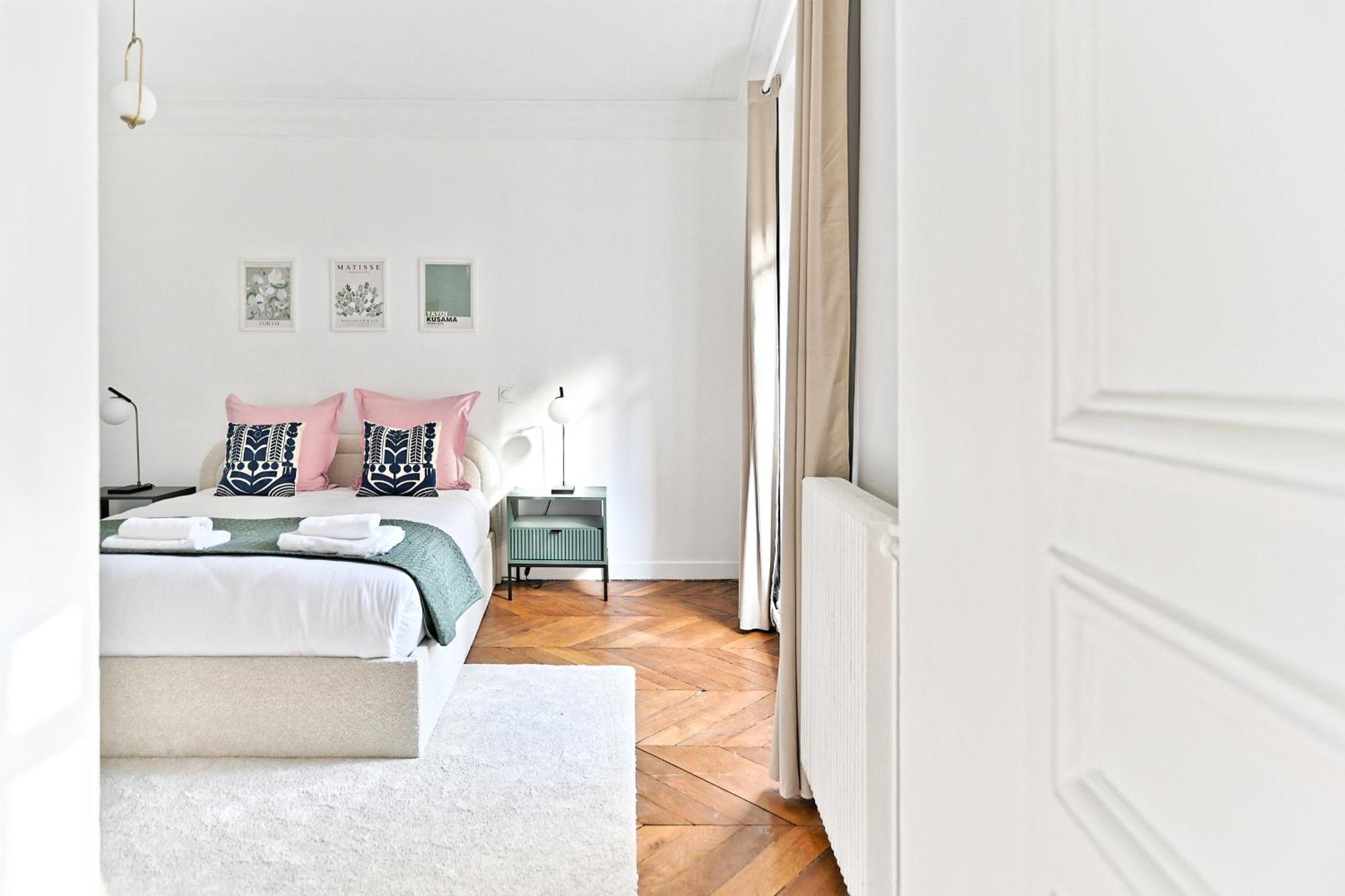 Parisien Spacieux #marais #rivoli Apartment