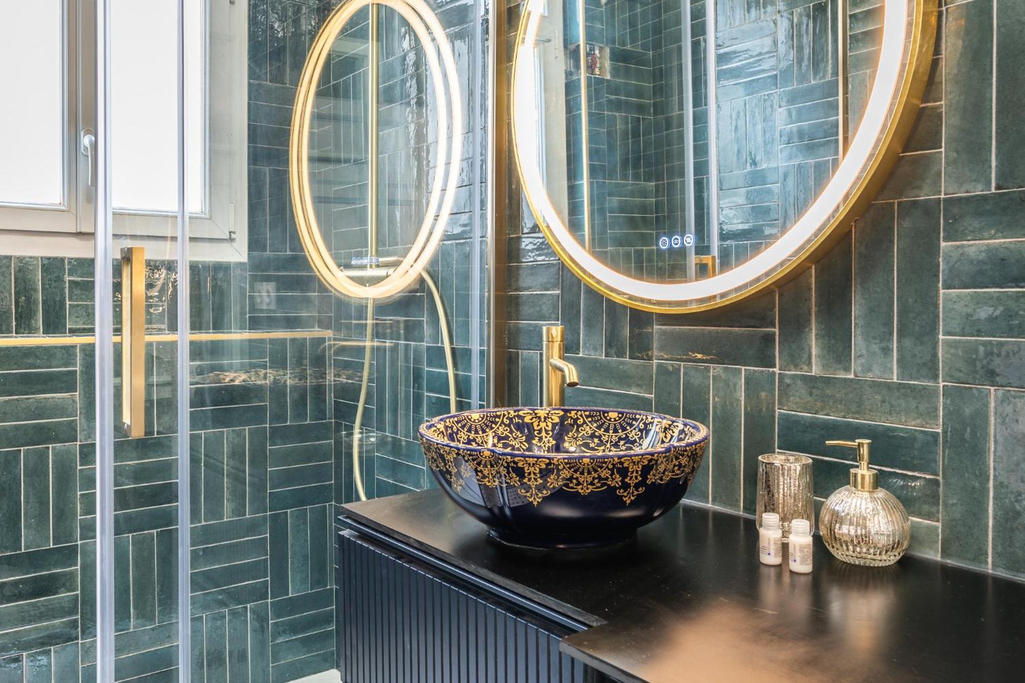 Very Design For 4 - Eiffel Tower Apartment Paris
