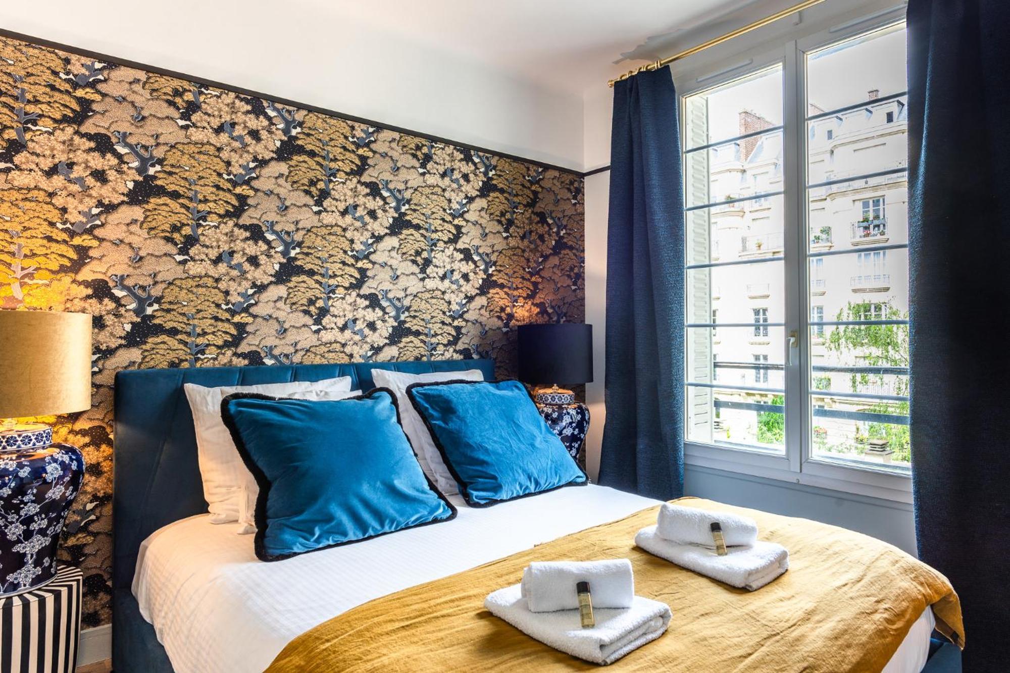 Very Design For 4 - Eiffel Tower Apartment
