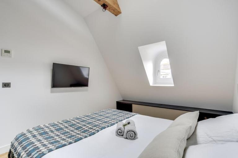 Elegant 2bdr 6p Near Champs Elysees *