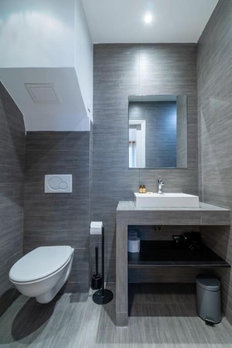 Appartement Cozy Modern-paris7-tour Eiffel-champs De Mars Paris