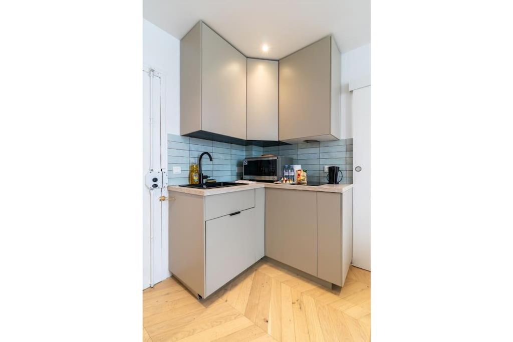 Appartement Cozy Modern-paris7-tour Eiffel-champs De Mars Paris