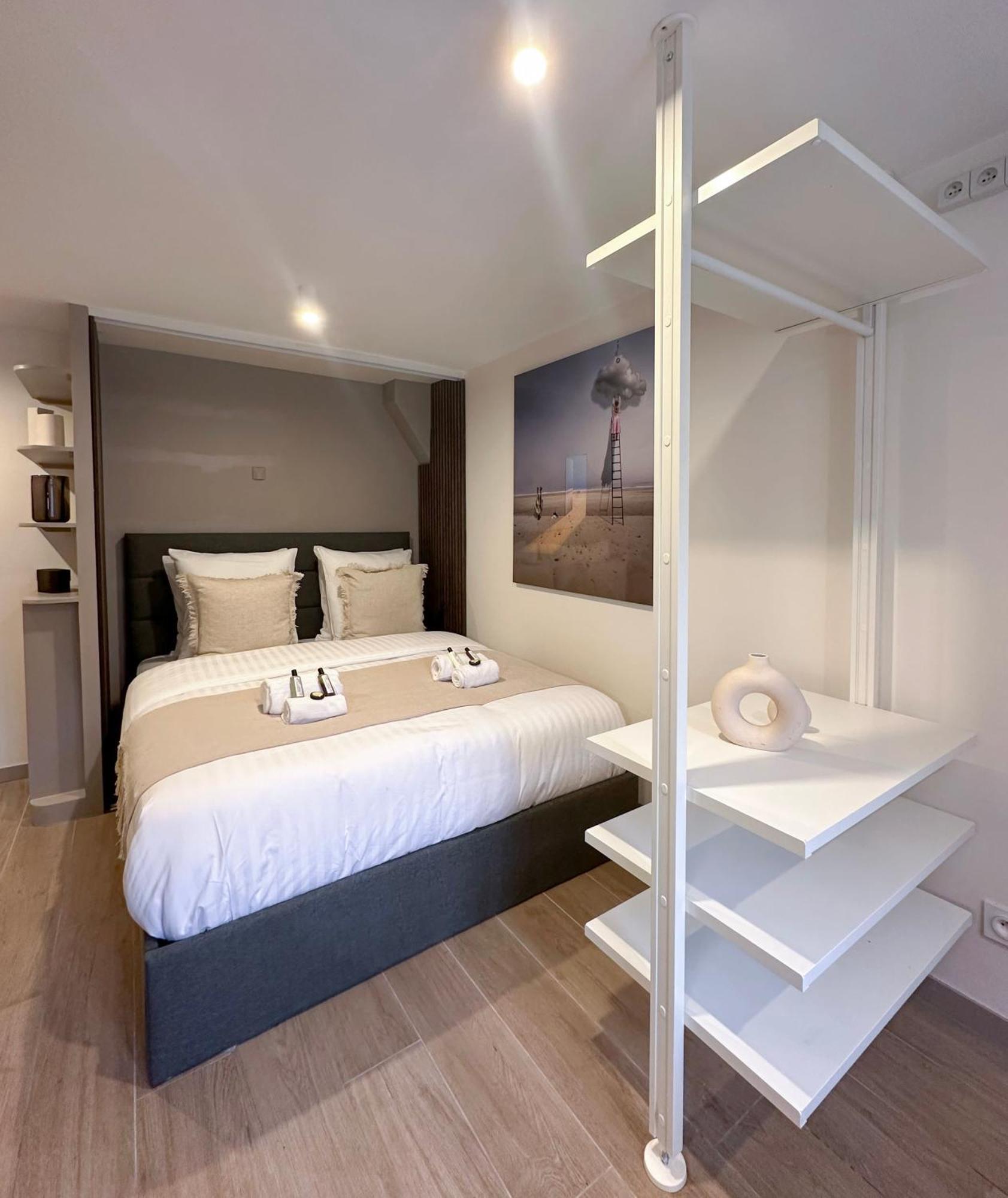 Brand New Near La Madeleine ! Apartment Paris