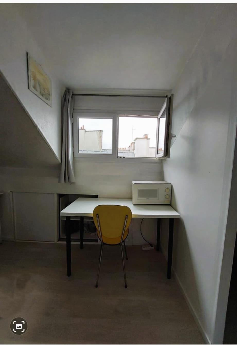 Lovely Studio Notre Dame Apartment