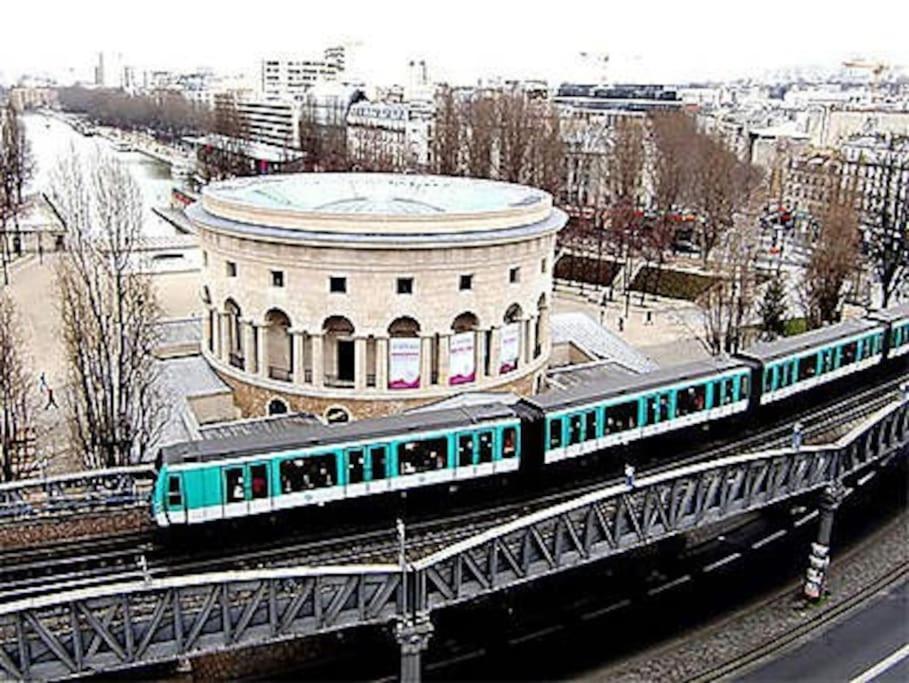 Apartment Facile D'acces Et Entretenu Par Femme De Menage *