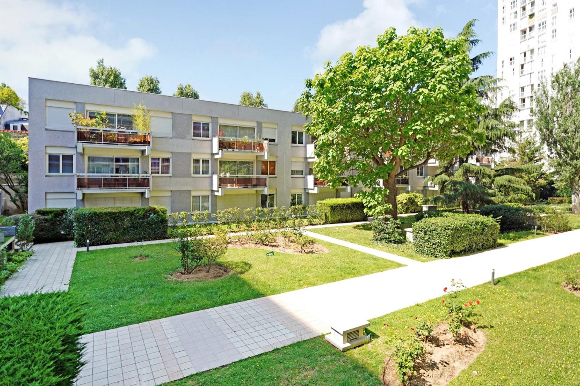 Familial Spacieux 2ch Avec Parking Prive Sup Apartment Paris