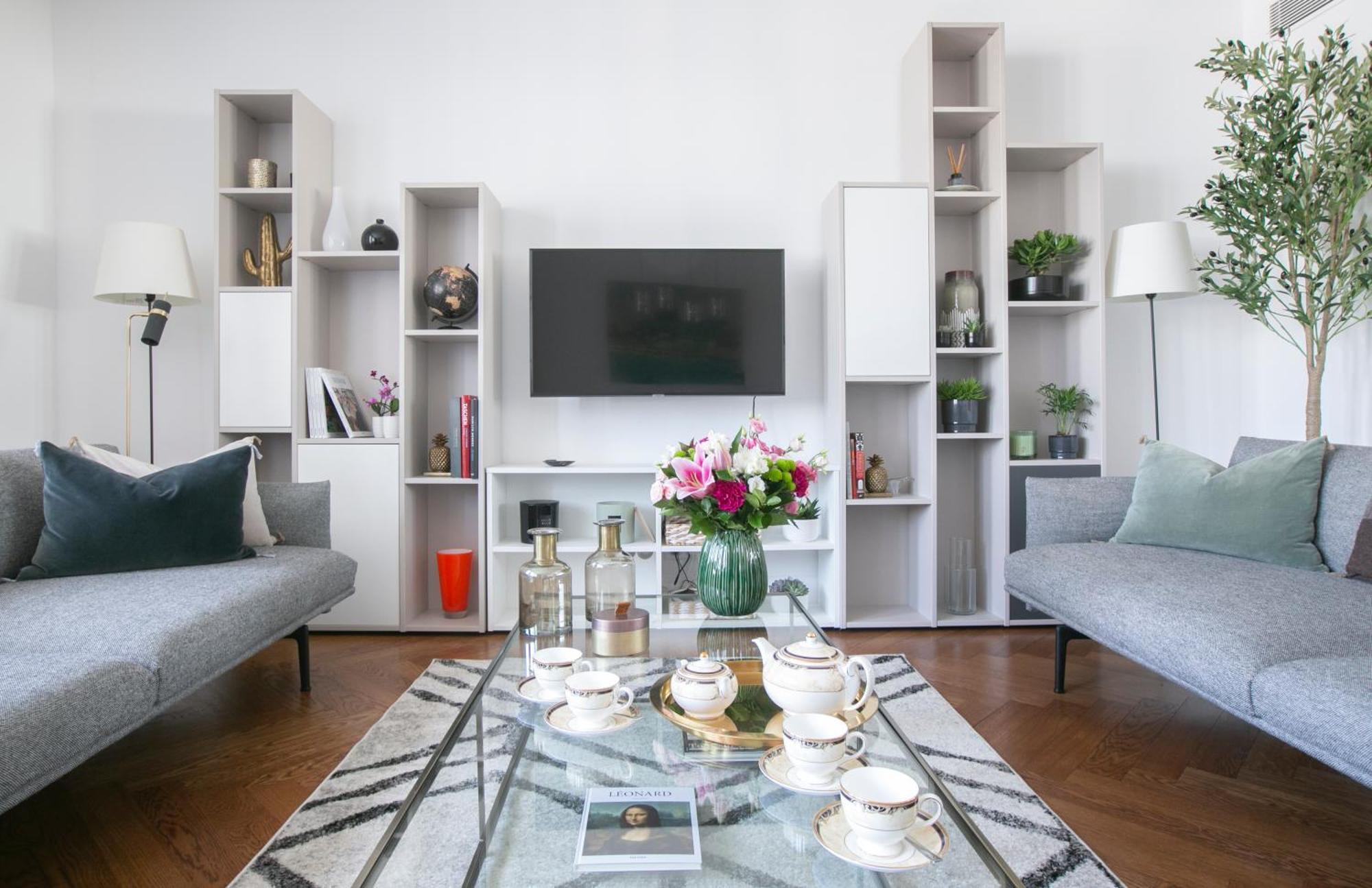 Appartement Magnificient 2 Bedrooms With Terrace Next To Champs-elysees - Pc62b *