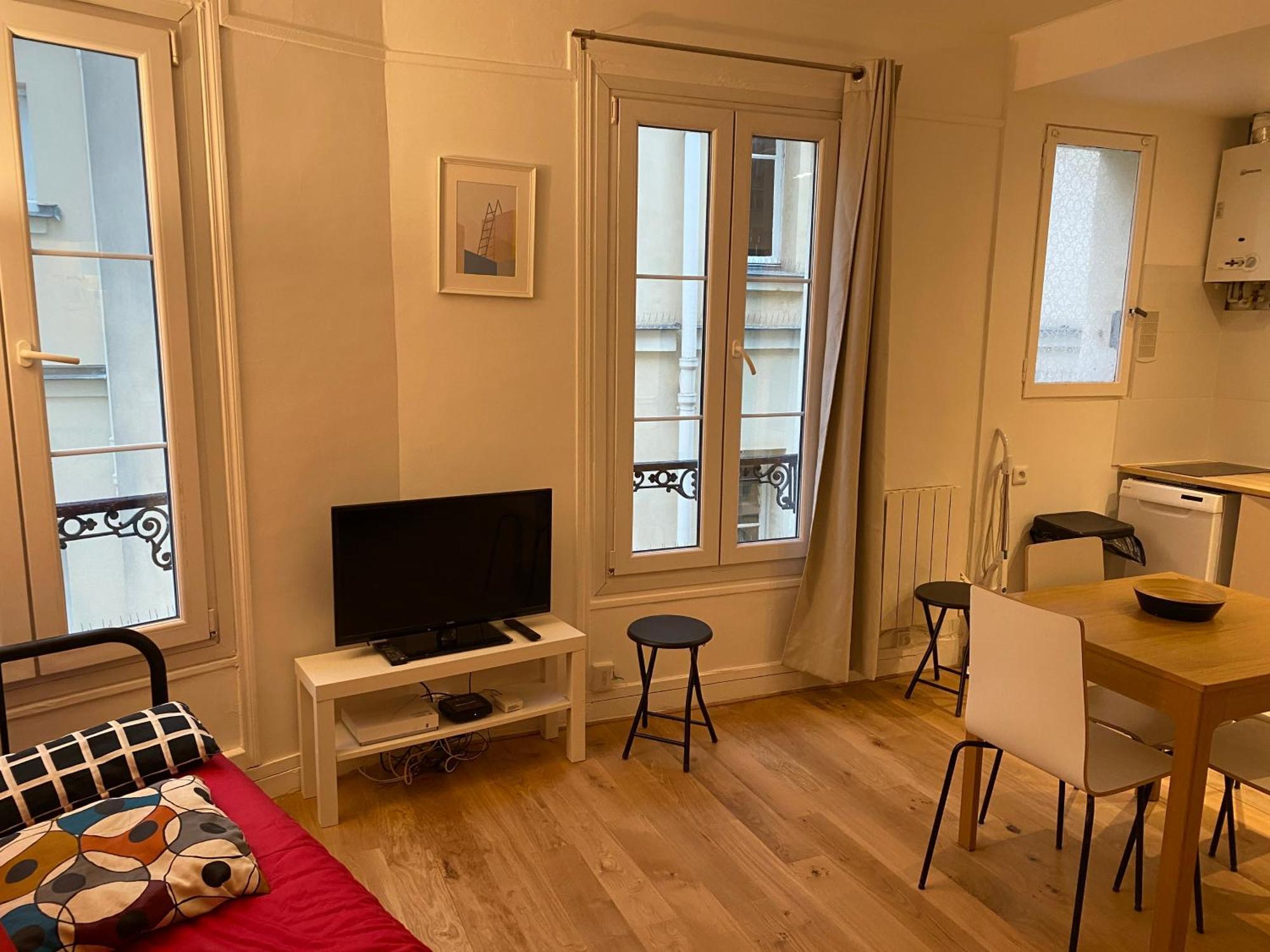Appartement Sacre Coeur Montmartre Et Tour Eiffel, 8 People,