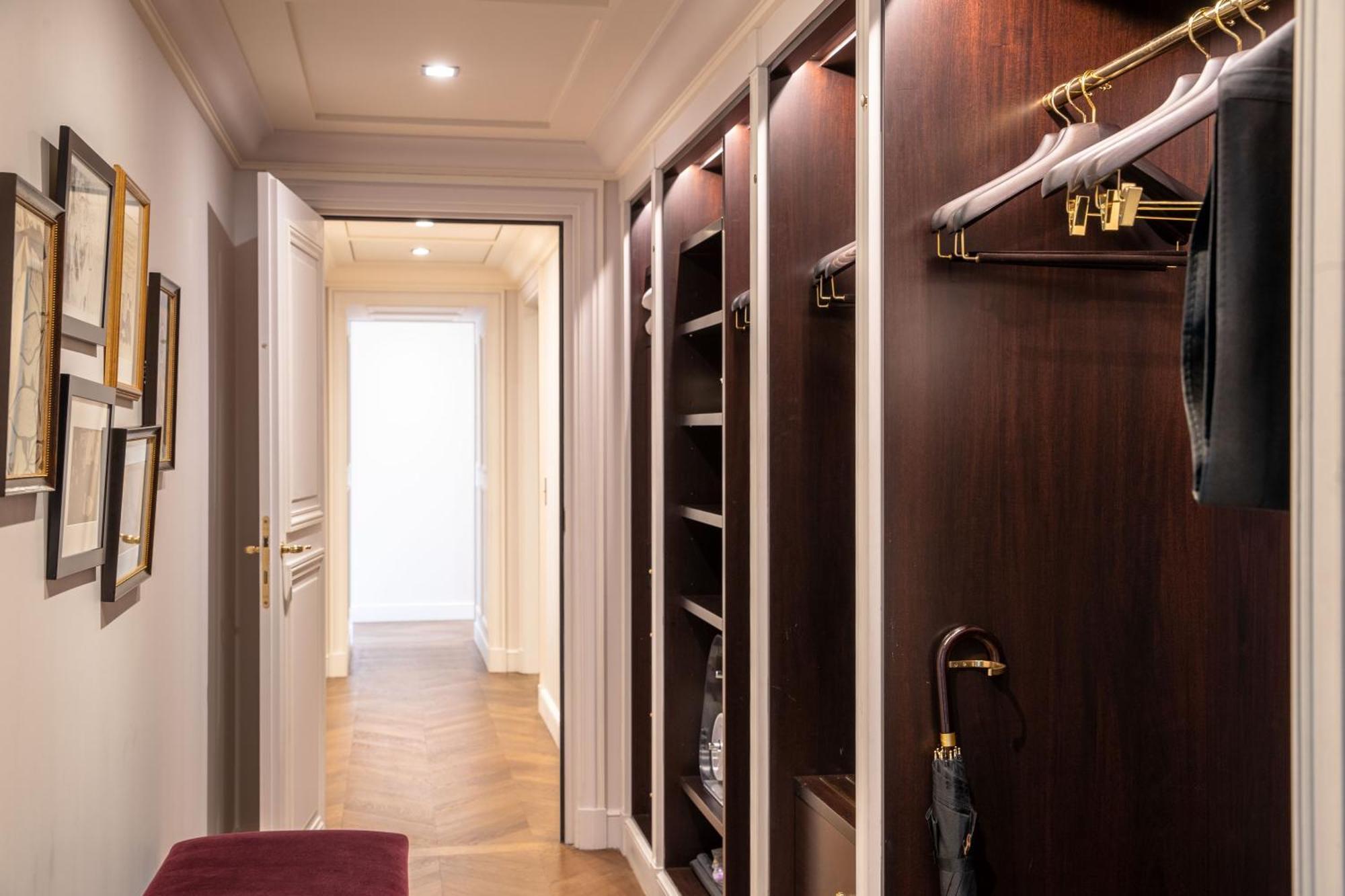 Hotel La Reserve & 5*
