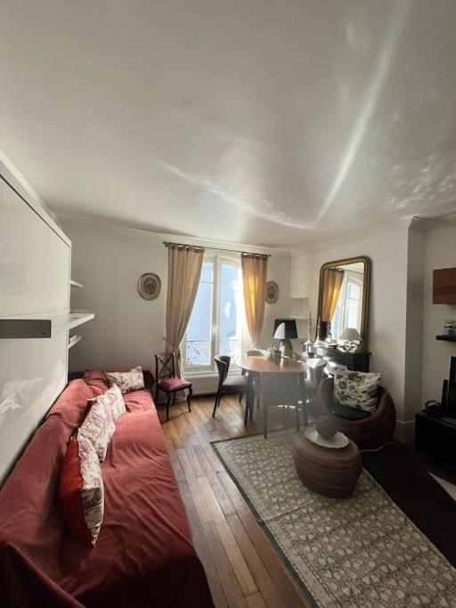 Apartment Beautiful & Central Near Champs-elysees *