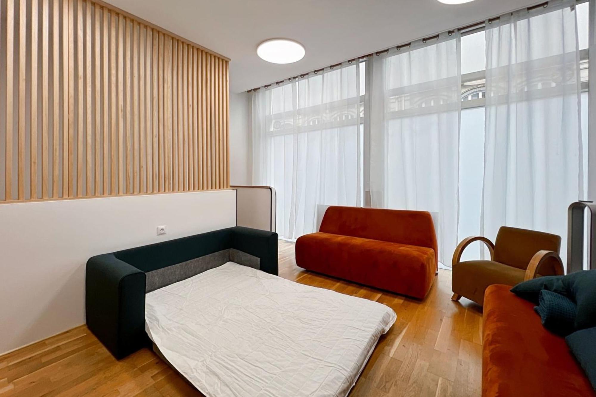 Apartment 2 Near The Place De La Nation *