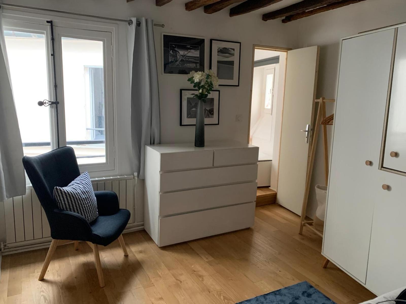 Charme De L'ancien, Refait A Neuf Apartment Paris