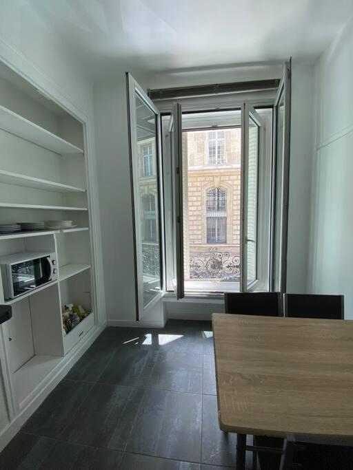 Apartment 85m2 Center Republique 2 Br-4p
