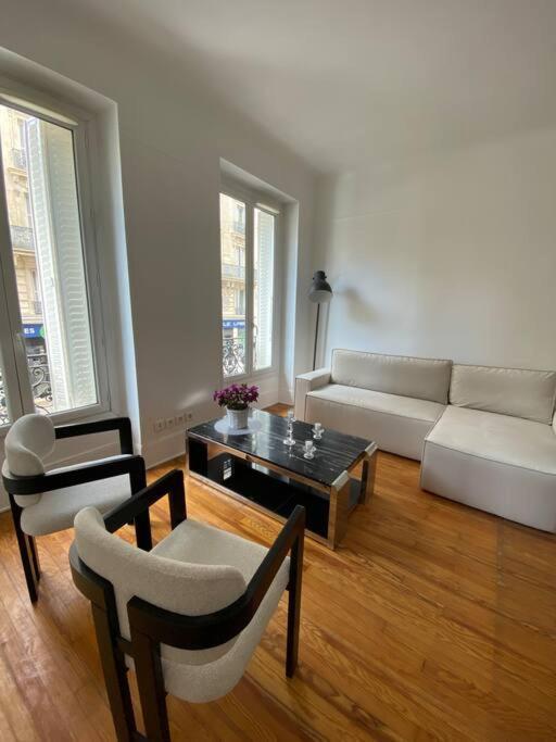 Apartment 85m2 Center Republique 2 Br-4p *
