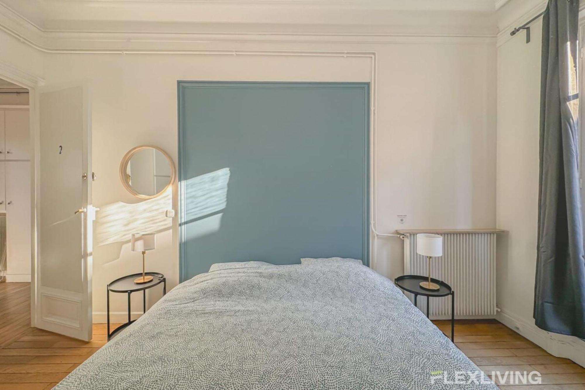 Flexliving - - Felix Faure Holiday home Paris