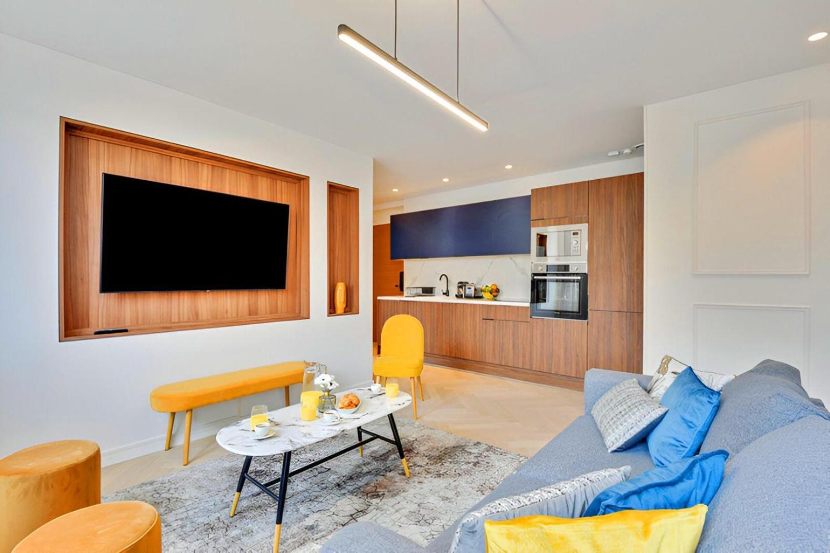 Bluestay 86 - 13 Apartment